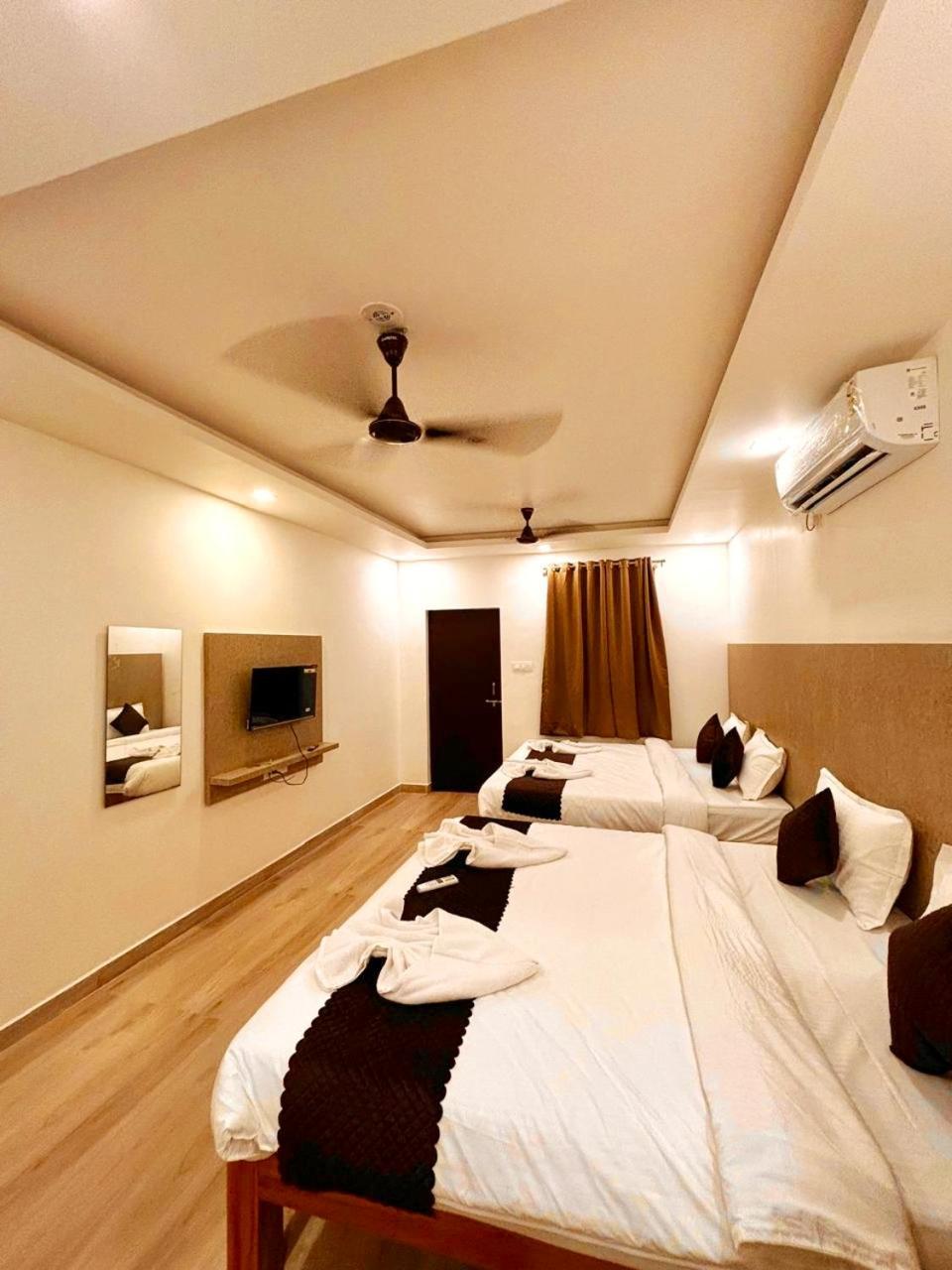 Baga Beach Inn Экстерьер фото